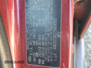 2007 Kia Sorento LX z VIN KNDJD736275669305, wystawiony jako Copart lot #85305954 z przebiegiem 217 513 mil mil oraz Szkoda całkowita • Salvage title. Historia ofert i sprzedaży dostępna na DreamBid. Obrazek 15.