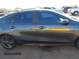 2021 Kia Forte GT-Line with VIN 3KPF34AD1ME268904, listed as a IAAI auction lot 42049679 with 40,146 mi miles. Bid and sale history available at carsss.com. Image 14.