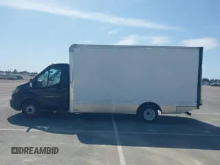 2017 Ford Transit с VIN 1FDBF9ZM2HKB18838, выставлен на аукционе IAAI как лот 41910002 с пробегом 129 754 миль миль и . История ставок и продаж доступна на DreamBid. Изображение 14.