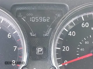 2019 Nissan Versa SV z VIN 3N1CN7AP9KL867893, wystawiony jako IAAI lot #42100542 z przebiegiem 105 962 mil mil oraz . Historia ofert i sprzedaży dostępna na DreamBid. Obrazek 15.
