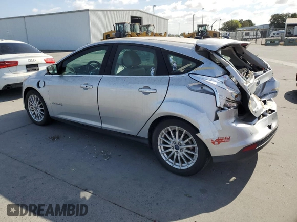 2013 Ford Focus Electric z VIN 1FADP3R45DL353574, wystawiony jako Copart lot #68591674 z przebiegiem 83 353 mil mil oraz Tytuł czysty. Historia ofert i sprzedaży dostępna na DreamBid. Obrazek 2.