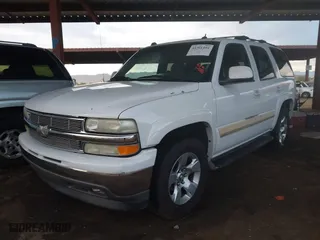 2005 Chevrolet Tahoe LT with VIN 1GNEC13T95R217565, listed as a IAAI auction lot 41361104 with 204,077 mi miles. Bid and sale history available at carsss.com. Image 18.
