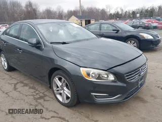 2015 Volvo S60 T5 Platinum with VIN YV1612TDXF1317203, listed as a IAAI auction lot 41715131 with 142,632 mi miles. Bid and sale history available at carsss.com. Image 1.