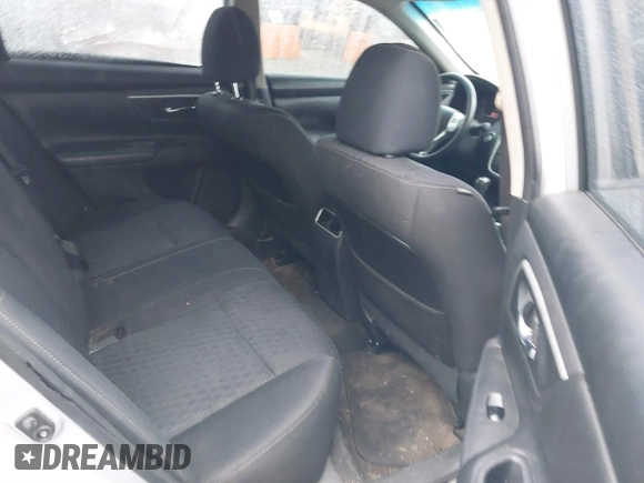 2017 Nissan Altima S z VIN 1N4AL3AP1HC115795, wystawiony jako IAAI lot #41523816 z przebiegiem 209 912 mil mil oraz . Historia ofert i sprzedaży dostępna na DreamBid. Obrazek 8.