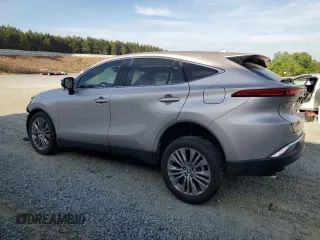 2024 Toyota Venza LE with VIN JTEAAAAH5RJ175424, listed as a Copart auction lot 53540785 with 6,870 mi miles and Salvage Title. Bid and sale history available at carsss.com. Image 2.