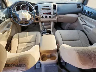 2005 Toyota Tacoma PreRunner z VIN 3TMKU72N85M003408, wystawiony jako Copart lot #57670935 z przebiegiem 247 189 mil mil oraz Szkoda całkowita • Salvage title. Historia ofert i sprzedaży dostępna na DreamBid. Obrazek 8.