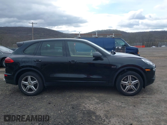 2015 Porsche Cayenne Diesel with VIN WP1AF2A29FLA31039, listed as a IAAI auction lot 42042677 with 157,884 mi miles and . Bid and sale history available at DreamBid. Image 14.