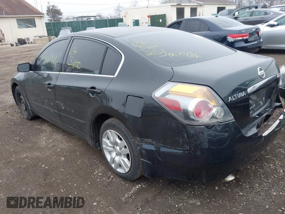 2009 Nissan Altima 2.5 S with VIN 1N4AL21E69C111073, listed as a IAAI auction lot 41852415 with 999,999 mi miles. Bid and sale history available at carsss.com. Image 3.