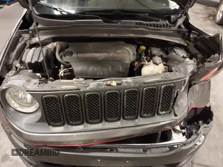 2017 Jeep Renegade Altitude with VIN ZACCJBBB8HPE95509, listed as a IAAI auction lot 42523316 with 163,040 mi miles and . Bid and sale history available at DreamBid. Image 10.