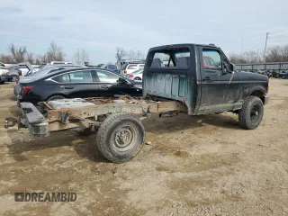 1996 Ford F-250 with VIN 2FTHF26G0TCA69107, listed as a Copart auction lot 43519154 with 0 mi miles and Salvage Title. Bid and sale history available at carsss.com. Image 3.