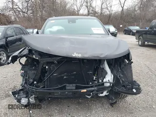2019 Jeep Grand Cherokee Overland with VIN 1C4RJFCG6KC845761, listed as a IAAI auction lot 41542623 with 11,558 mi miles. Bid and sale history available at carsss.com. Image 13.
