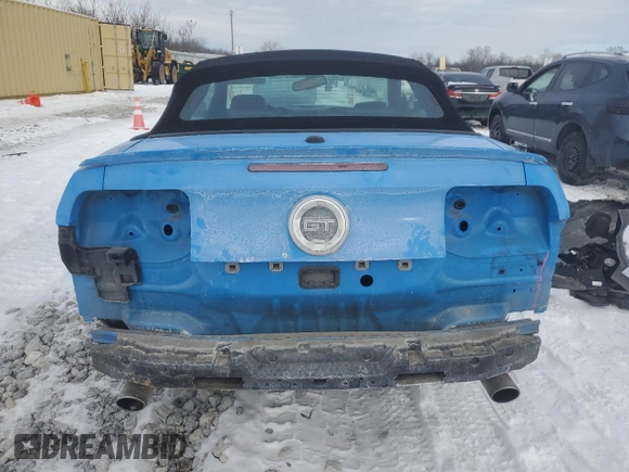2010 Ford Mustang GT z VIN 1ZVBP8FHXA5121197, wystawiony jako Copart lot #41768275 z przebiegiem 92 047 mil mil oraz Czysty tytuł • Clean title. Historia ofert i sprzedaży dostępna na DreamBid. Obrazek 6.