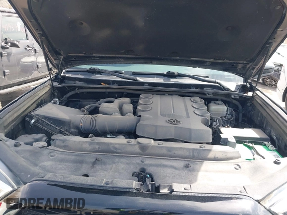 2018 Toyota 4Runner SR5 with VIN JTEBU5JR0J5546028, listed as a IAAI auction lot 41938341 with 70,975 mi miles. Bid and sale history available at carsss.com. Image 10.
