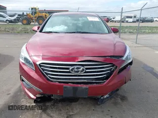 2015 Hyundai Sonata SE z VIN 5NPE24AFXFH189519, wystawiony jako IAAI lot #42146433 z przebiegiem 134 045 mil mil oraz . Historia ofert i sprzedaży dostępna na DreamBid. Obrazek 11.