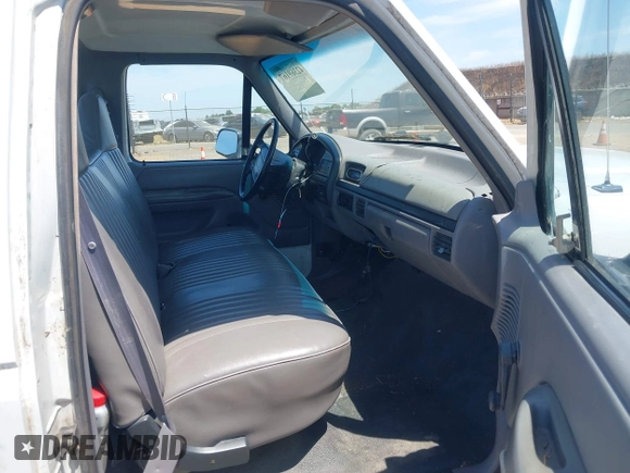 1996 Ford F-150 with VIN 1FTEF15Y1TLB12365, listed as a IAAI auction lot 42369167 with 205,215 mi miles and . Bid and sale history available at DreamBid. Image 5.