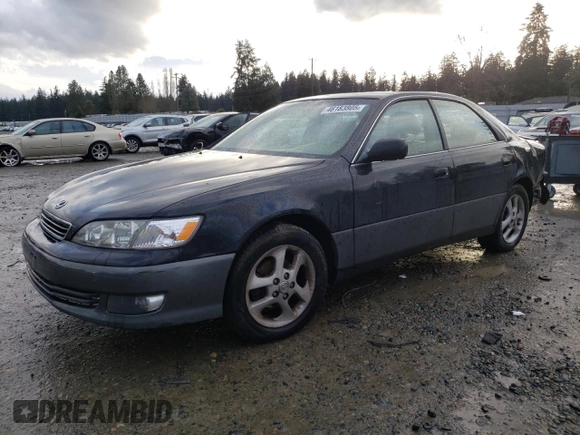 2001 Lexus ES 300 with VIN JT8BF28G015105905, listed as a Copart auction lot 46183805 with 202,449 mi miles and Salvage Title. Bid and sale history available at DreamBid. Image 1.