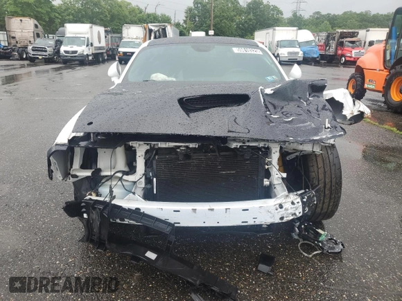 2018 Dodge Challenger T/A with VIN 2C3CDZBT8JH116299, listed as a Copart auction lot 59810325 with 72,545 mi miles and Clean title. Bid and sale history available at DreamBid. Image 5.