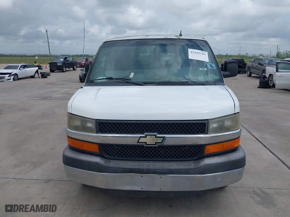 2012 Chevrolet Express Passenger 1LT with VIN 1GAZG1FG9C1129455, listed as a IAAI auction lot 42105765 with 150,090 mi miles. Bid and sale history available at carsss.com. Image 6.