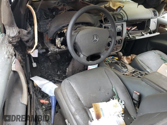 1999 Mercedes-Benz M 320/430/500 z VIN 4JGAB72E0XA088242, wystawiony jako Copart lot #54570284 z przebiegiem Nie podano mil oraz Szkoda całkowita • Salvage title. Historia ofert i sprzedaży dostępna na DreamBid. Obrazek 8.