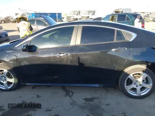 2018 Chevrolet Volt LT with VIN 1G1RC6S51JU158876, listed as a IAAI auction lot 41643645 with 95,257 mi miles. Bid and sale history available at carsss.com. Image 15.