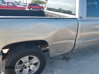 2003 Chevrolet Silverado 1500 LS with VIN 2GCEC19XX31244508, listed as a IAAI auction lot 42052595 with 164,683 mi miles. Bid and sale history available at carsss.com. Image 12.