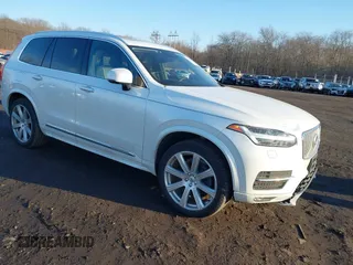 2019 Volvo XC90 Inscription z VIN YV4A22PL9K1445292, wystawiony jako IAAI lot #41469107 z przebiegiem 57 629 mil mil oraz . Historia ofert i sprzedaży dostępna na DreamBid. Obrazek 1.