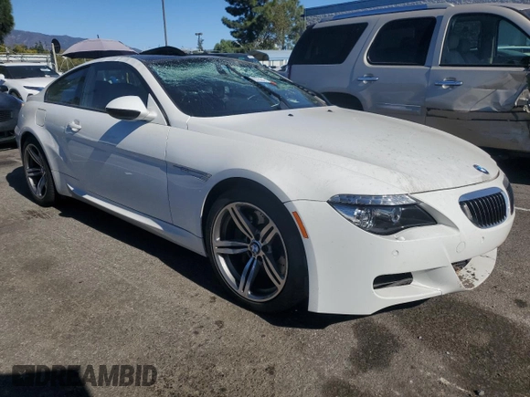 2010 BMW M6 z VIN WBSEH9C52ACY25220, wystawiony jako Copart lot #80767324 z przebiegiem Nie podano mil oraz Szkoda całkowita • Salvage title. Historia ofert i sprzedaży dostępna na DreamBid. Obrazek 4.