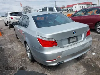 2008 BMW 5 Series 528i with VIN WBANU53588CT03016, listed as a IAAI auction lot 42009866 with 251,490 mi miles and . Bid and sale history available at carsss.com. Image 3.