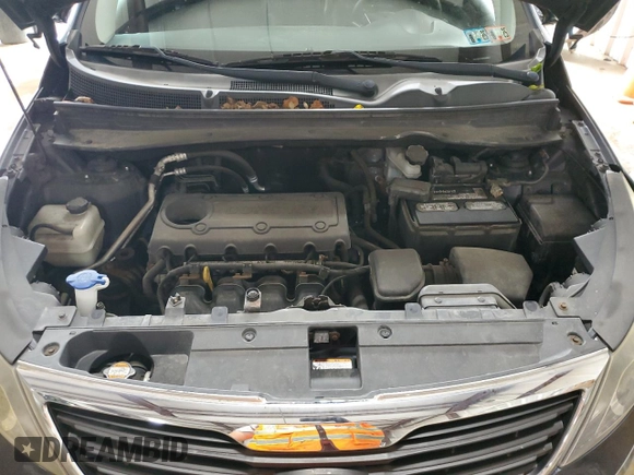 2011 Kia Sportage EX with VIN KNDPCCA22B7041389, listed as a Copart auction lot 60989105 with 98,542 mi miles and Salvage title. Bid and sale history available at DreamBid. Image 12.