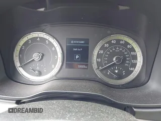2021 Hyundai Venue SEL z VIN KMHRC8A32MU117899, wystawiony jako IAAI lot #42371955 z przebiegiem 33 323 mil mil oraz . Historia ofert i sprzedaży dostępna na DreamBid. Obrazek 7.