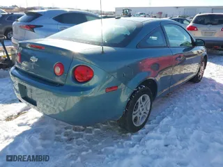 2009 Chevrolet Cobalt LT w/1LT with VIN 1G1AT18HX97158824, listed as a IAAI auction lot 41023261 with 216,949 mi miles. Bid and sale history available at carsss.com. Image 4.