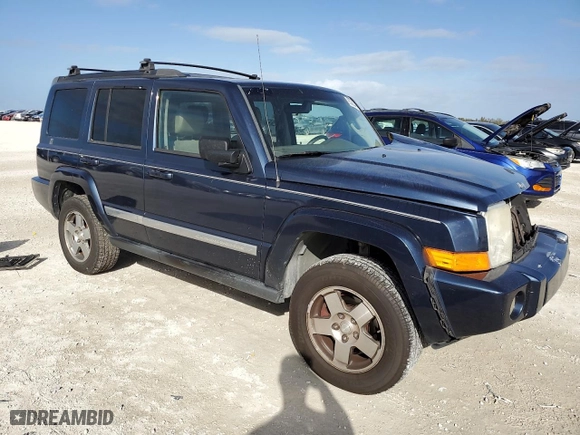 2010 Jeep Commander Sport with VIN 1J4RH4GK9AC122462, listed as a Copart auction lot 85060484 with 178,901 mi miles and Salvage Title. Bid and sale history available at carsss.com. Image 4.