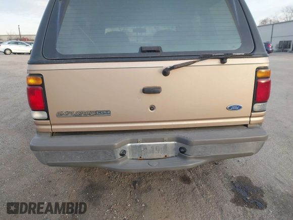 1996 Ford Explorer XL z VIN 1FMDU34X4TUD79706, wystawiony jako IAAI lot #41105853 z przebiegiem 152 175 mil mil oraz . Historia ofert i sprzedaży dostępna na DreamBid. Obrazek 14.