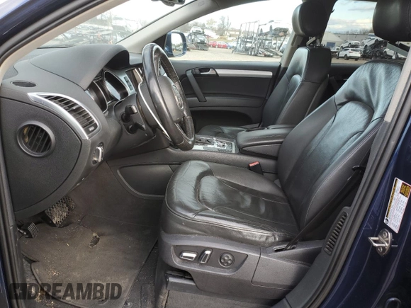 2010 Audi Q7 with VIN WA1MYAFE1AD005425, listed as a Copart auction lot 81697144 with 200,802 mi miles and Salvage title. Bid and sale history available at DreamBid. Image 7.