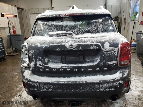 2018 MINI Countryman Cooper S with VIN WMZYT5C38J3D82164, listed as a Copart auction lot 43937415 with 0 mi miles and Salvage Title. Bid and sale history available at carsss.com. Image 6.