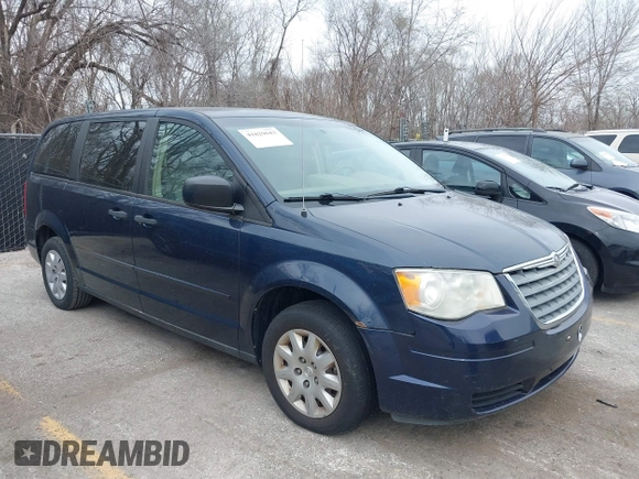 2008 Chrysler Town & Country LX with VIN 2A8HR44H68R743840, listed as a IAAI auction lot 41829643 with 183,696 mi miles. Bid and sale history available at carsss.com. Image 1.