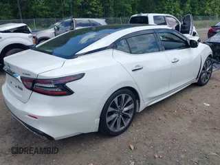 2023 Nissan Maxima Platinum z VIN 1N4AA6FV5PC512973, wystawiony jako IAAI lot #42317887 z przebiegiem 8 067 mil mil oraz . Historia ofert i sprzedaży dostępna na DreamBid. Obrazek 4.