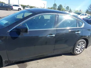 2017 Nissan Altima SR with VIN 1N4AL3AP2HC473178, listed as a IAAI auction lot 41834628 with 123,280 mi miles and . Bid and sale history available at DreamBid. Image 14.