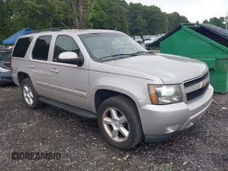 2008 Chevrolet Tahoe LTZ with VIN 1GNFK13098J157884, listed as a IAAI auction lot 42674194 with 297,648 mi miles and . Bid and sale history available at DreamBid. Image 1.