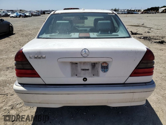 2000 Mercedes-Benz C 230/260/280/320 z VIN WDBHA29G4YA860192, wystawiony jako Copart lot #55161175 z przebiegiem 196 961 mil mil oraz Szkoda całkowita • Salvage title. Historia ofert i sprzedaży dostępna na DreamBid. Obrazek 6.