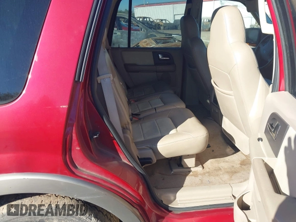 2004 Ford Expedition Eddie Bauer with VIN 1FMPU17L74LB55900, listed as a IAAI auction lot 41667029 with 380,947 mi miles. Bid and sale history available at carsss.com. Image 8.