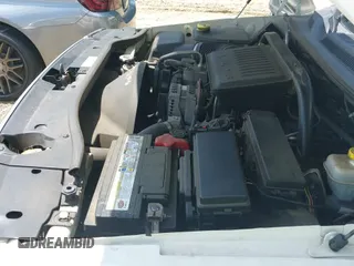 2006 Jeep Commander Limited z VIN 1J8HH58NX6C179429, wystawiony jako IAAI lot #42410804 z przebiegiem 251 985 mil mil oraz . Historia ofert i sprzedaży dostępna na DreamBid. Obrazek 12.