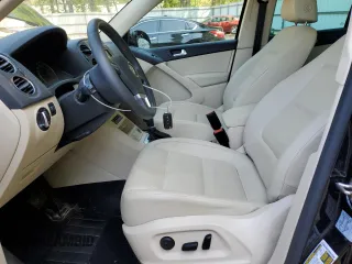 2017 Volkswagen Tiguan Wolfsburg Edition with VIN WVGSV7AX9HK019107, listed as a Copart auction lot 52218085 with 65,727 mi miles and Salvage title. Bid and sale history available at DreamBid. Image 7.