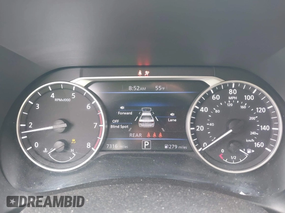 2024 Nissan Sentra SV with VIN 3N1AB8CV3RY229959, listed as a IAAI auction lot 42087589 with 7,316 mi miles and . Bid and sale history available at DreamBid. Image 7.