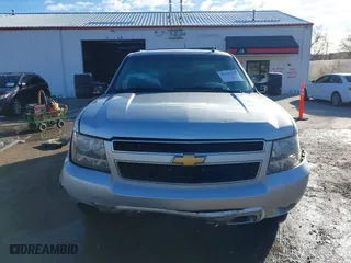 2013 Chevrolet Suburban LT with VIN 1GNSKJE70DR314805, listed as a IAAI auction lot 41120145 with 178,769 mi miles. Bid and sale history available at carsss.com. Image 19.