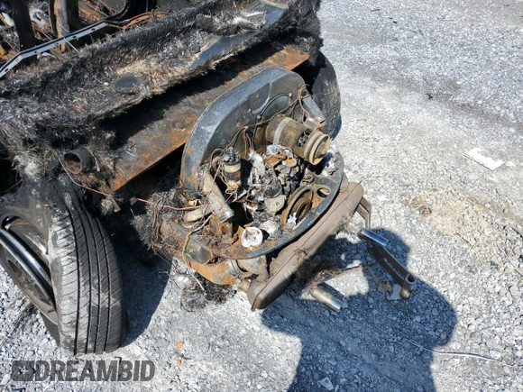 1950 Volkswagen Beetle with VIN 119127928, listed as a Copart auction lot 64220384 with Not Provided miles and Non Repairable. Bid and sale history available at DreamBid. Image 12.