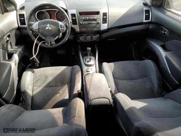 2009 Mitsubishi Outlander XLS with VIN JA4MT31X29Z607283, listed as a Copart auction lot 48466785 with 300,893 mi miles and Clean Title. Bid and sale history available at carsss.com. Image 8.