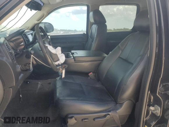2013 GMC Sierra 1500 SLE z VIN 3GTP1VE0XDG186777, wystawiony jako Copart lot #57847705 z przebiegiem 154 875 mil mil oraz Szkoda całkowita • Salvage title. Historia ofert i sprzedaży dostępna na DreamBid. Obrazek 7.