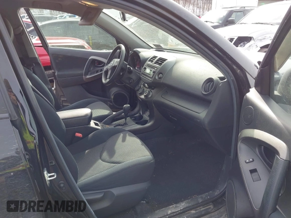 2012 Toyota RAV4 Sport with VIN 2T3RF4DV1CW264962, listed as a IAAI auction lot 41471517 with 63,699 mi miles. Bid and sale history available at carsss.com. Image 5.