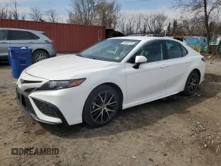 2022 Toyota Camry SE with VIN 4T1G11AK4NU684158, listed as a Copart auction lot 49968275 with 124,986 mi miles and Non Repairable. Bid and sale history available at carsss.com. Image 1.